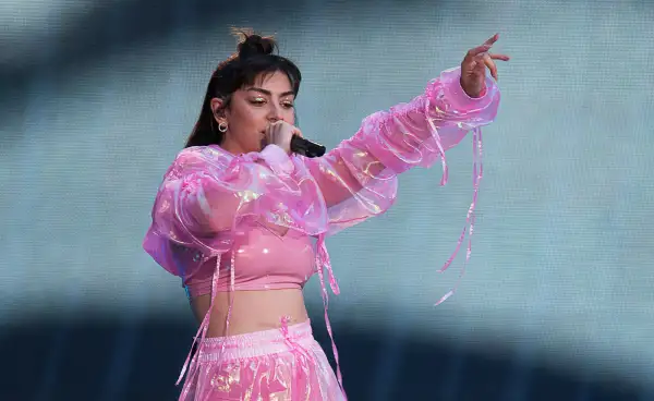 Charli XCX·2025英国演唱会