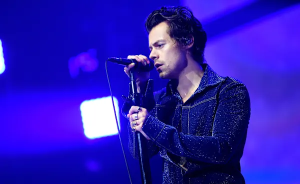 哈卷Harry Styles英国演唱会